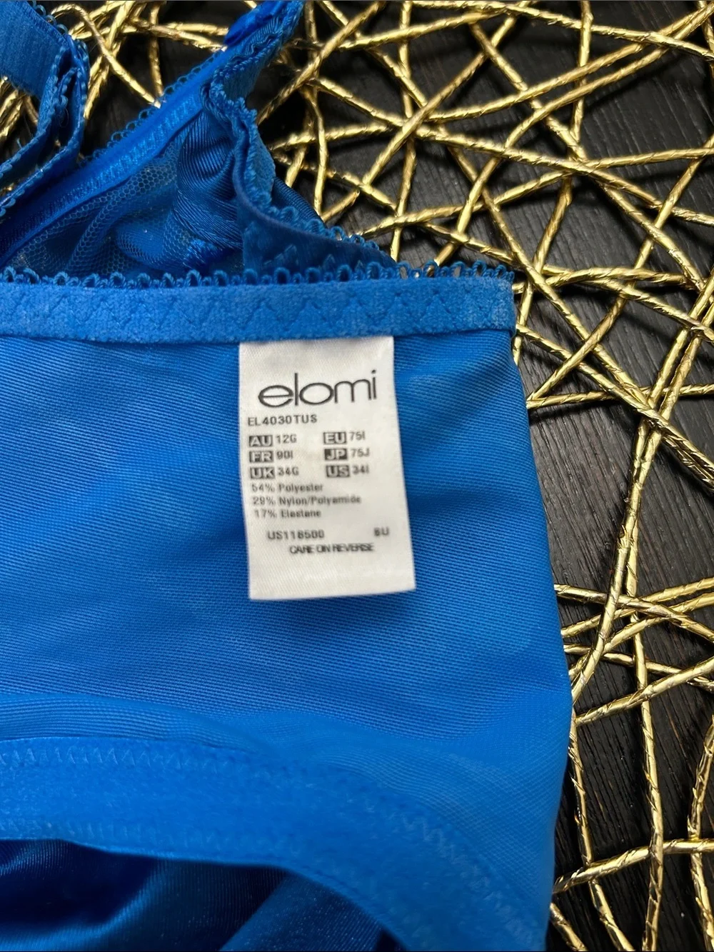 Elomi questions leave